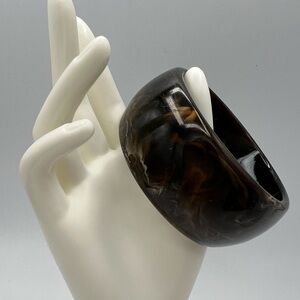 Elegant Brown Women's Bracelet